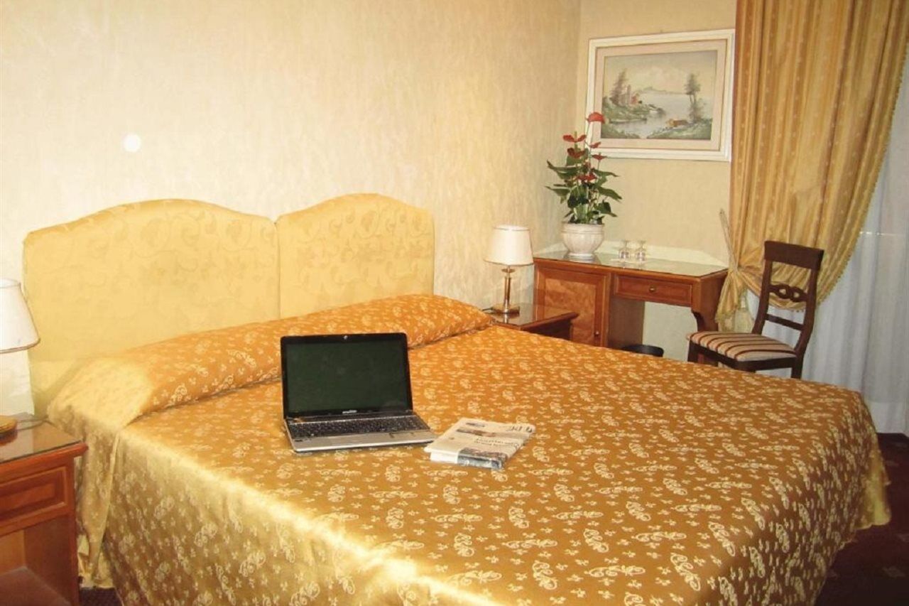Hotel Siviglia Rome Exterior photo